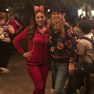 Women’s track suit